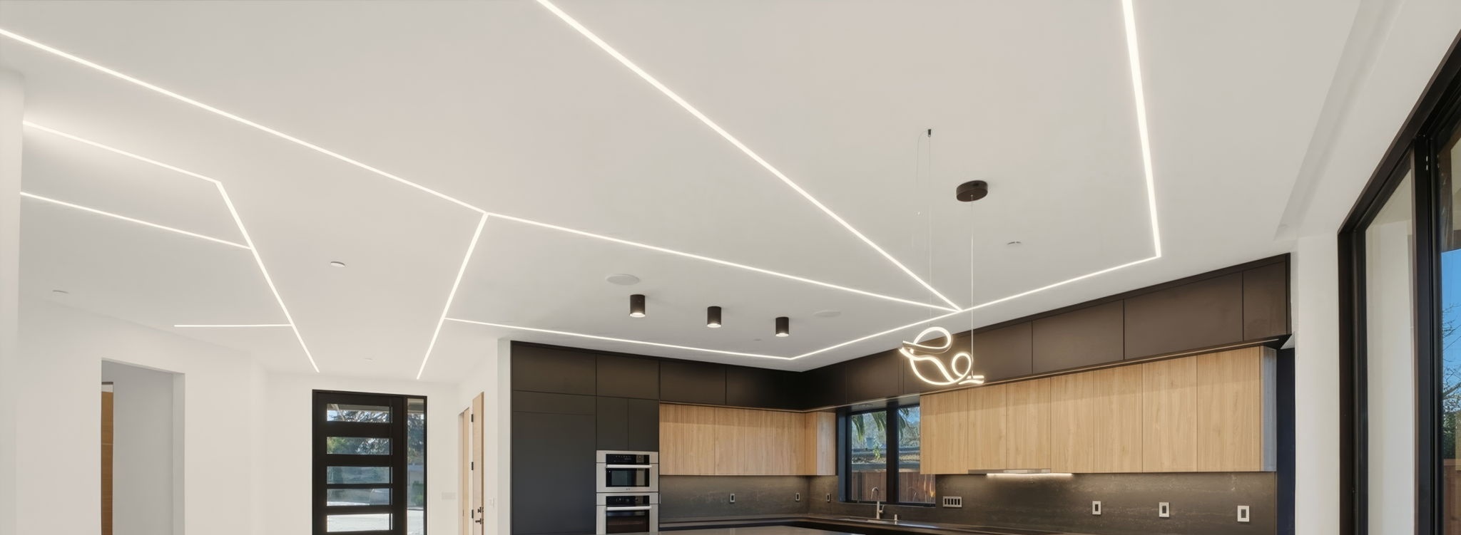 Linear LED ceiling lighting — geometric design